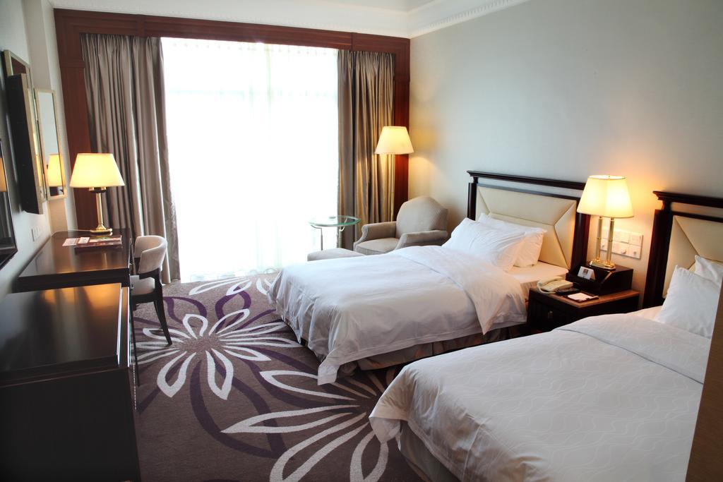 Foshan Fontainebleau Hotel Room photo